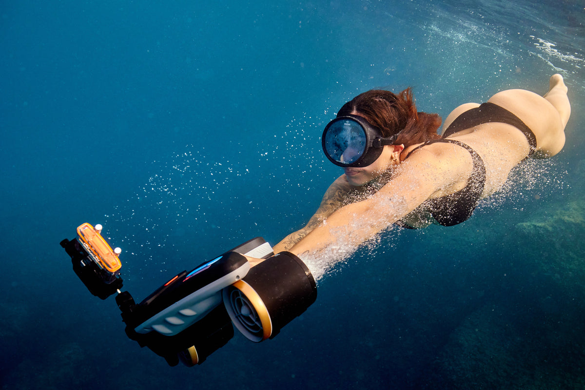 SUBLUE Navbow+ Underwater Scooter