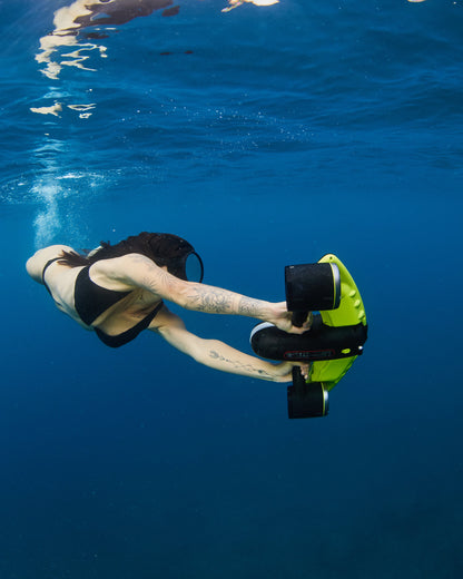 SUBLUE Navbow Underwater Scooter