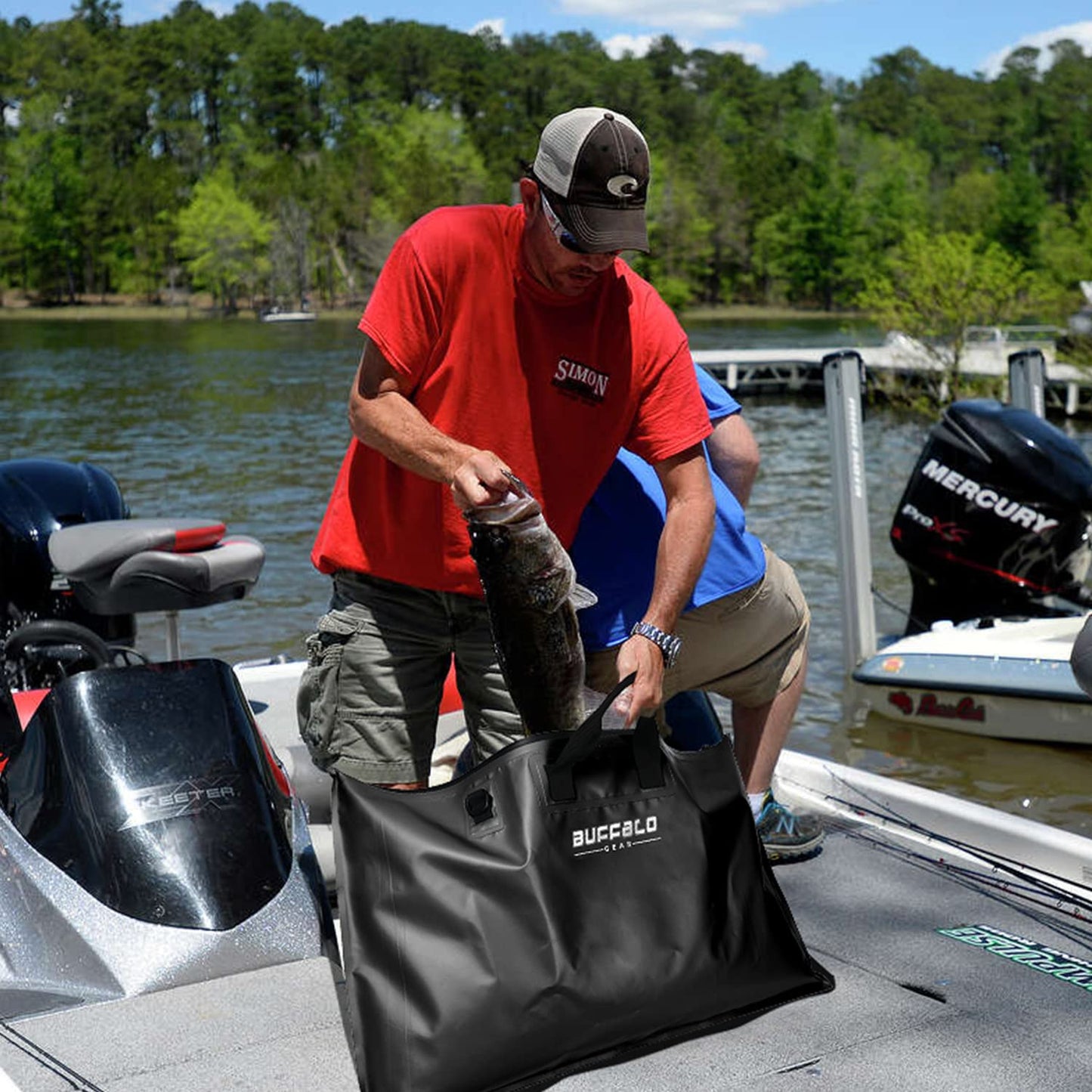 32" Waterproof Fish Bag with Aerator Pocket