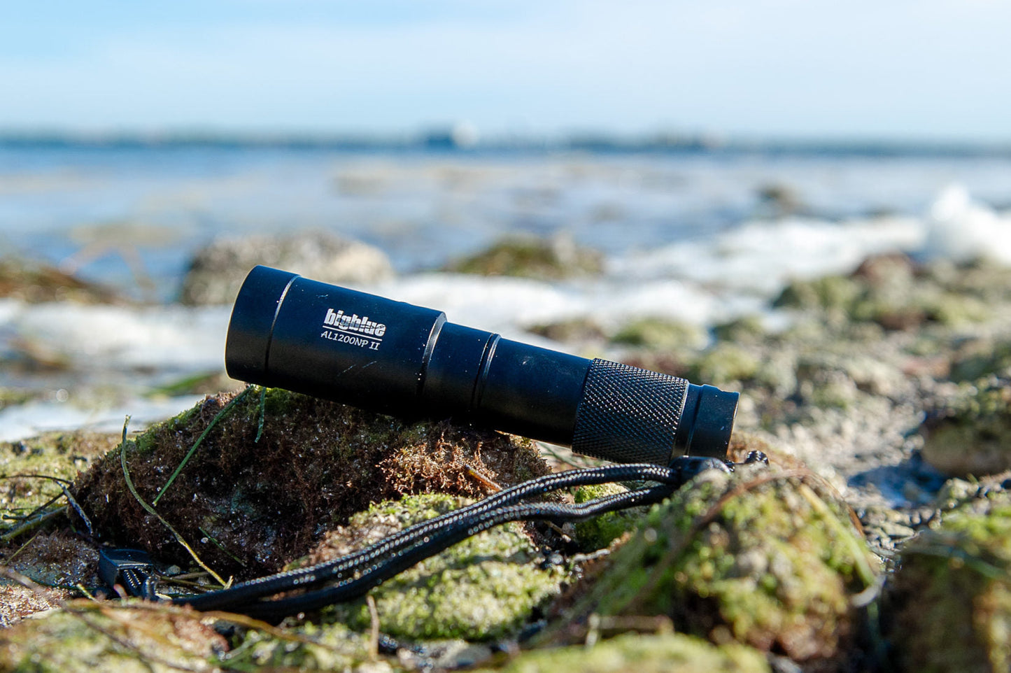 1300 Lumen Narrow Beam Camouflage Dive Light AL1300NP-II