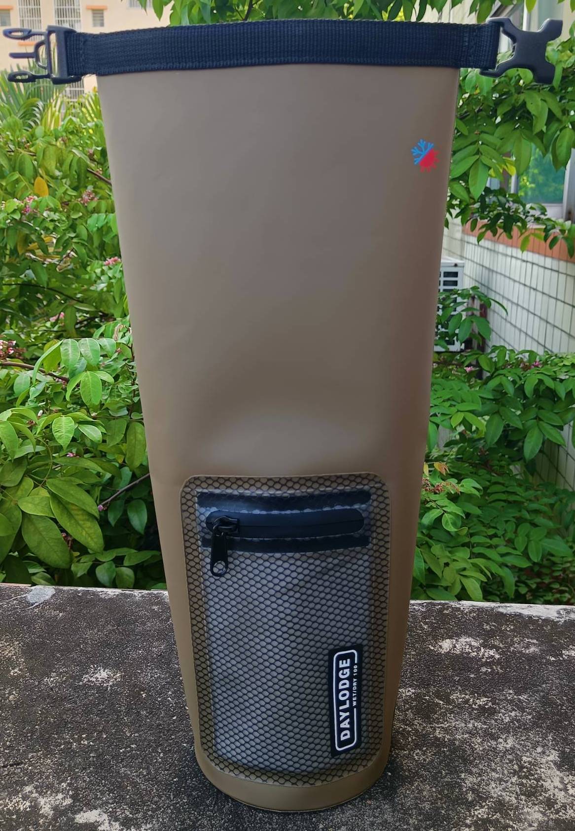 DAYLODGE Wet Dry 100 Insulated Dry Bag - 100 oz