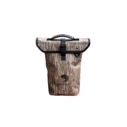 Dry Pocket Shell Bag / Boating Bag - Bottomland Camo