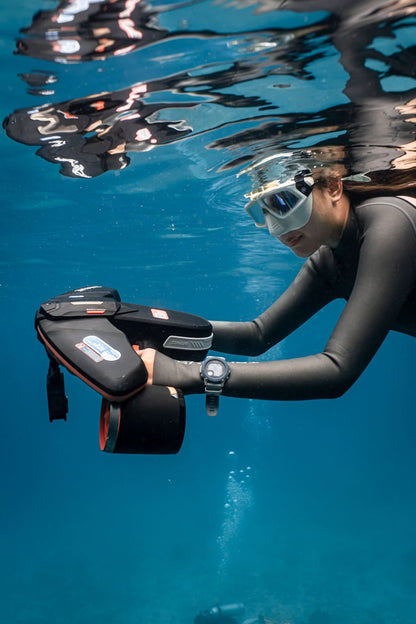 SUBLUE Navbow Underwater Scooter