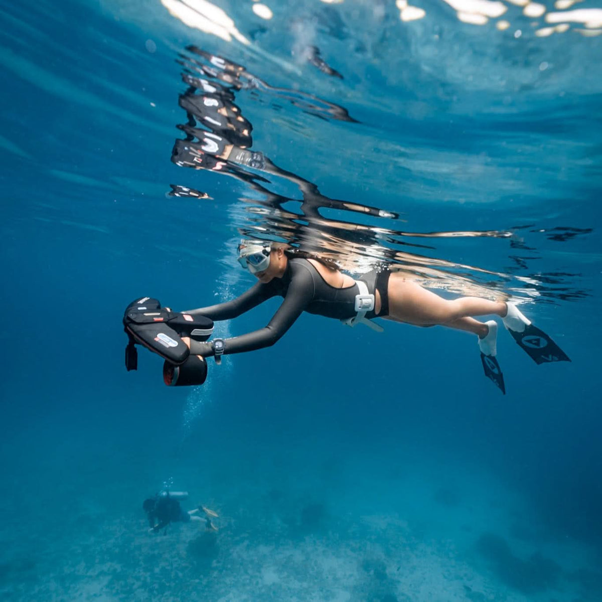 SUBLUE Navbow Underwater Scooter