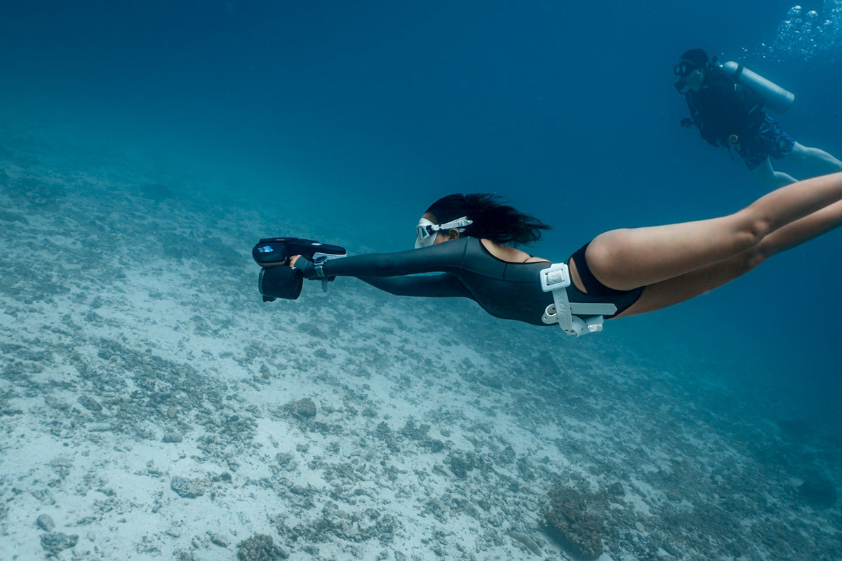 SUBLUE Navbow Underwater Scooter