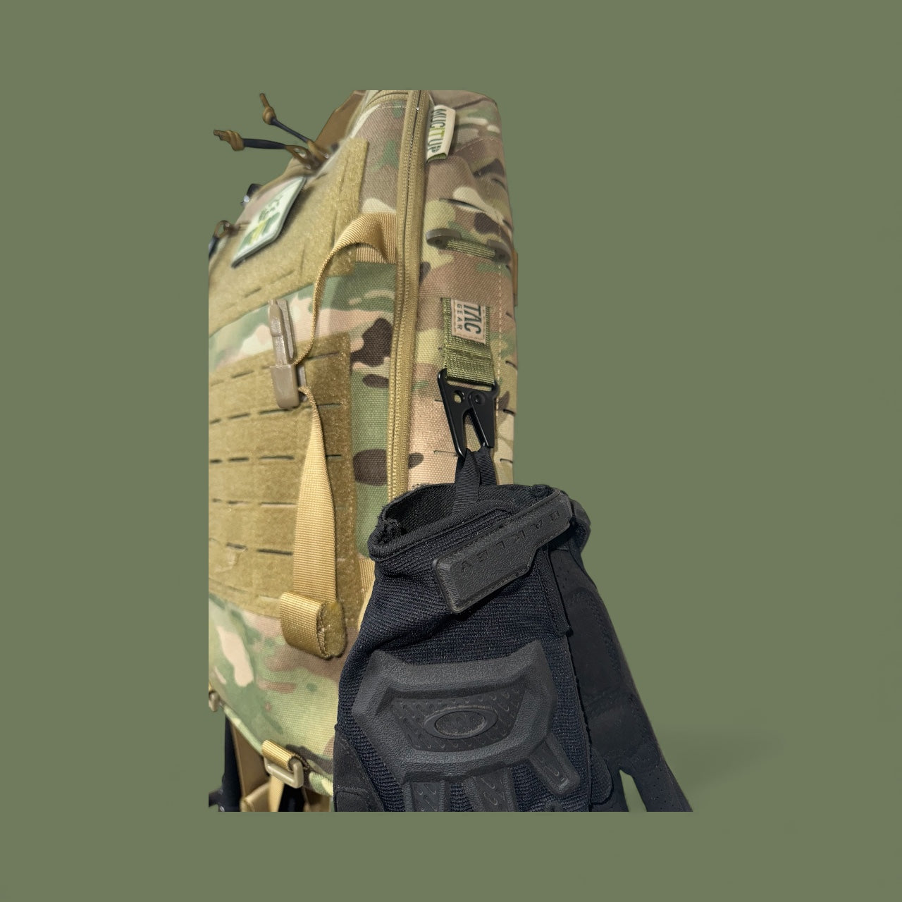 MUCTAC MOLLE Key and Glove Clip