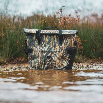 Dry Pocket Waterproof Floating Cooler Bag - Shadow Grass Habitat Camo