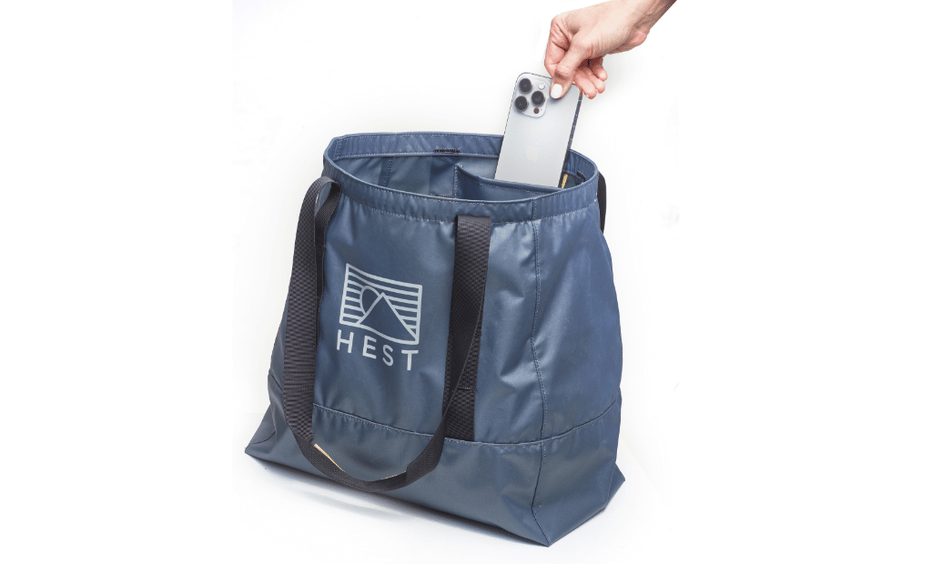 HEST Camp Tote Bags