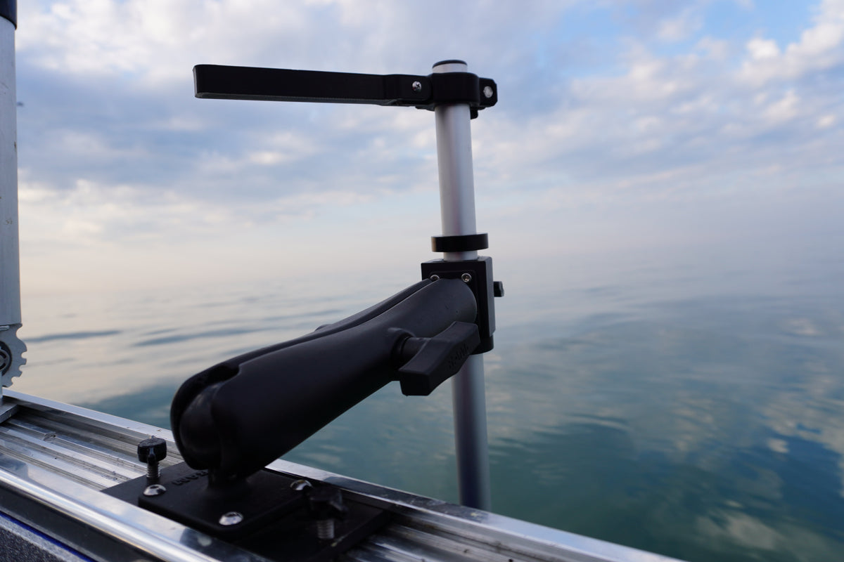 Summit 1.5" Ball-to-Track Adapter